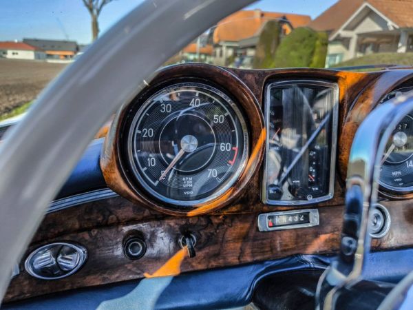 Mercedes-Benz 220 SE b 1964 123330