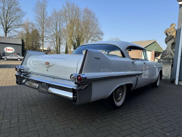 Cadillac 62 Sedan DeVille 1957 127618