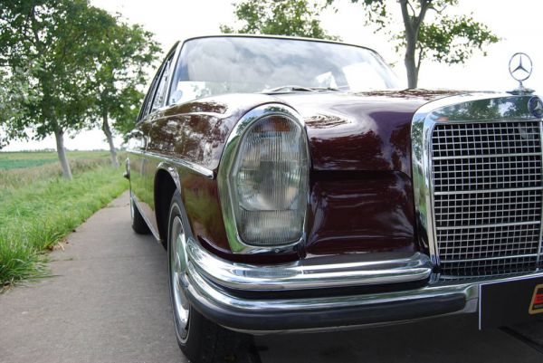 Mercedes-Benz 280 SE 1968 100909
