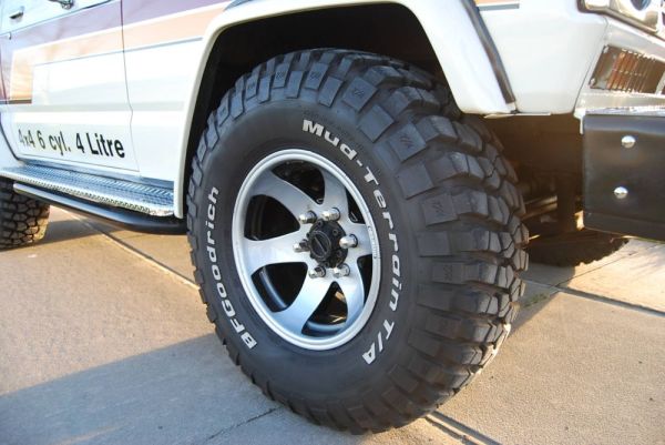 Nissan Patrol 1983 124446