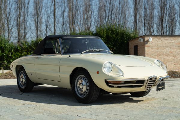Alfa Romeo 1750 Spider Veloce 1969