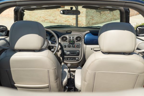 Chrysler PT CRUISER LIMITED 2.4 L CABRIOLET 2005 131969