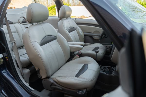 Chrysler PT CRUISER LIMITED 2.4 L CABRIOLET 2005 131976