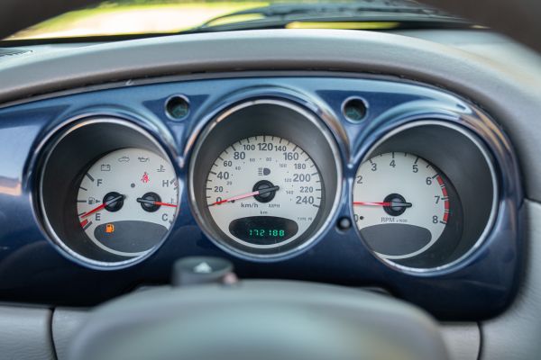 Chrysler PT CRUISER LIMITED 2.4 L CABRIOLET 2005 131977