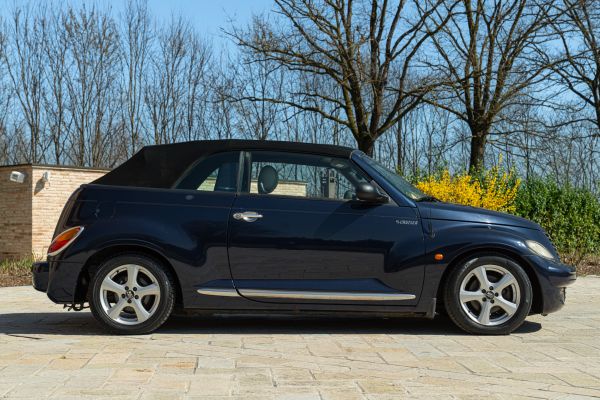 Chrysler PT CRUISER LIMITED 2.4 L CABRIOLET 2005 131979