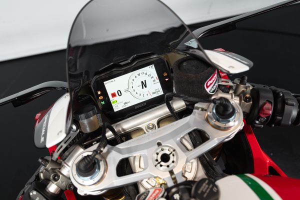 Ducati V4 Panigale Speciale 2019 132047