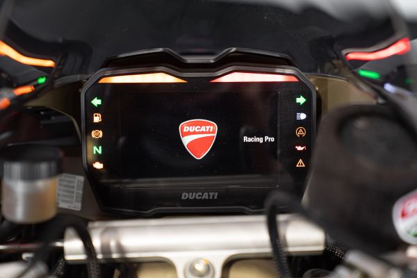 Ducati V4 Panigale Speciale 2019 132049