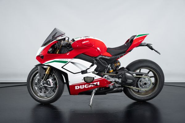 Ducati V4 Panigale Speciale 2019 132057