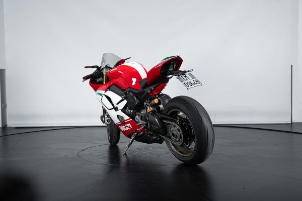 Ducati V4 Panigale Speciale 2019 132058