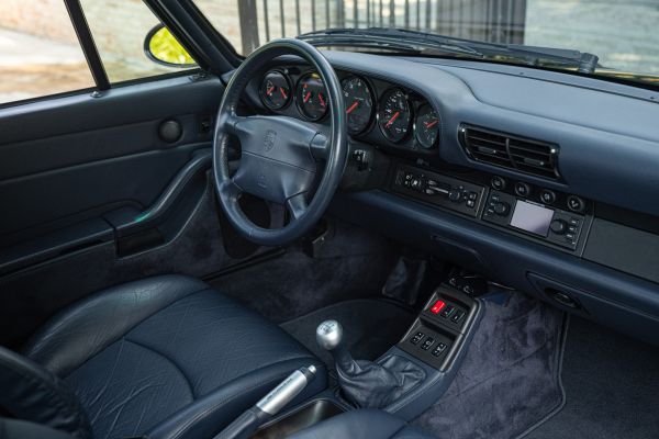 Porsche 993 CARRERA 4 1996 132807