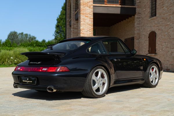 Porsche 993 CARRERA 4 1996 132814