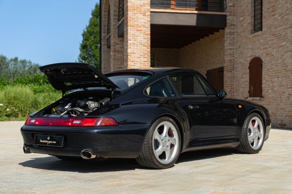 Porsche 993 CARRERA 4 1996 132817
