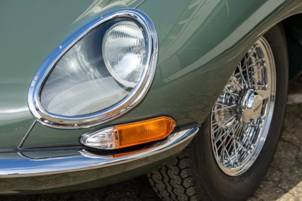 Jaguar E-Type 4.2 1967 121134