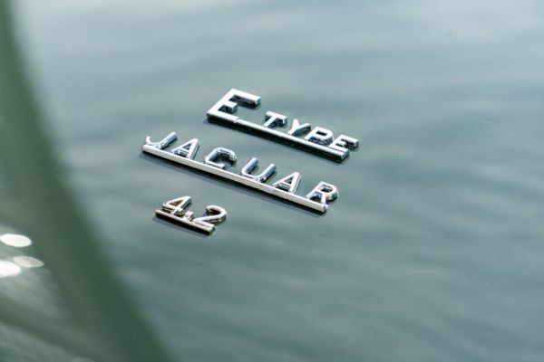 Jaguar E-Type 4.2 1967 121139