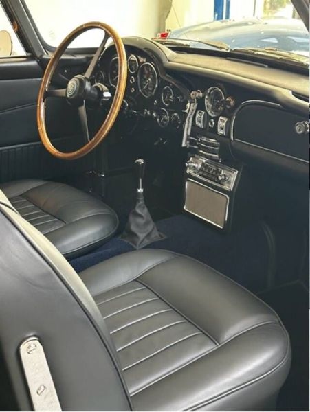 Aston Martin DB 5 1964 122340
