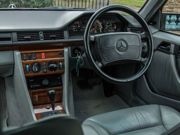 Mercedes-Benz 300 TE 4-Matic 1991 88141