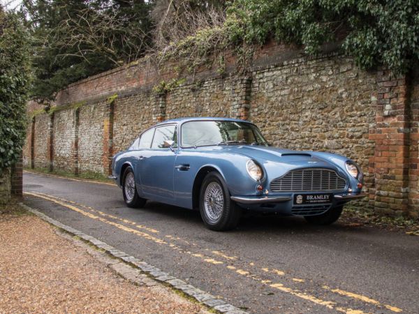 Aston Martin DB 6 Vantage 1971 88192