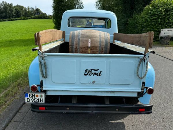 Ford F-1 "Woody" 1951 83087