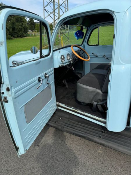 Ford F-1 "Woody" 1951 83090