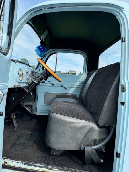 Ford F-1 "Woody" 1951 83093