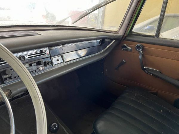 Mercedes-Benz 200 D Universal 1967 88104