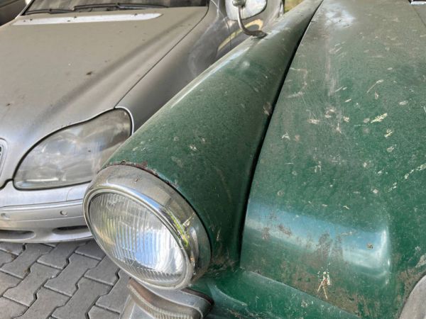 Mercedes-Benz 200 D Universal 1967 88110