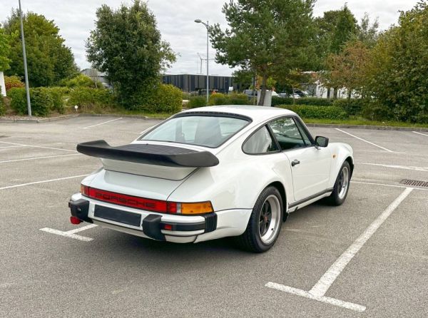 Porsche 911 Carrera 3.2 (WTL) 1985 120376