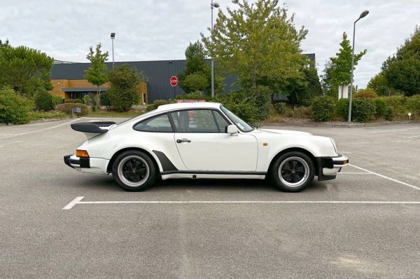 Porsche 911 Carrera 3.2 (WTL) 1985 120378