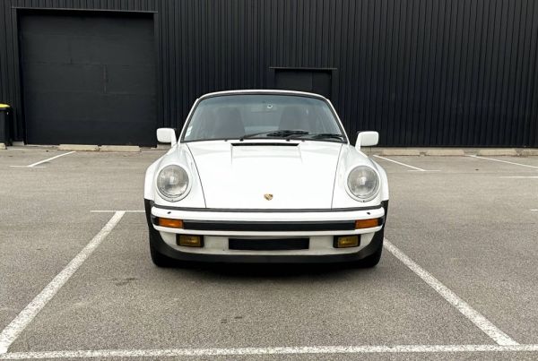 Porsche 911 Carrera 3.2 (WTL) 1985 120379