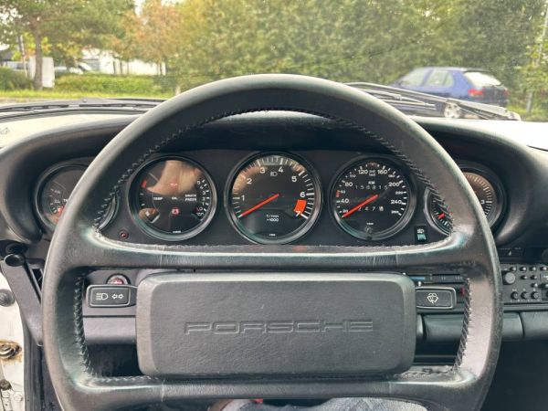 Porsche 911 Carrera 3.2 (WTL) 1985 120381