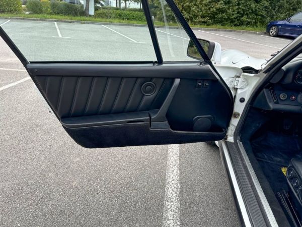 Porsche 911 Carrera 3.2 (WTL) 1985 120382