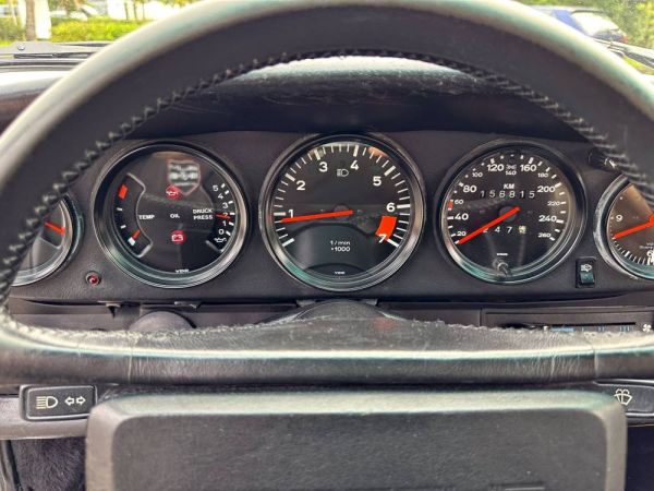 Porsche 911 Carrera 3.2 (WTL) 1985 120385