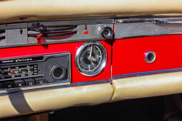 Mercedes-Benz 230 SL 1964 29052