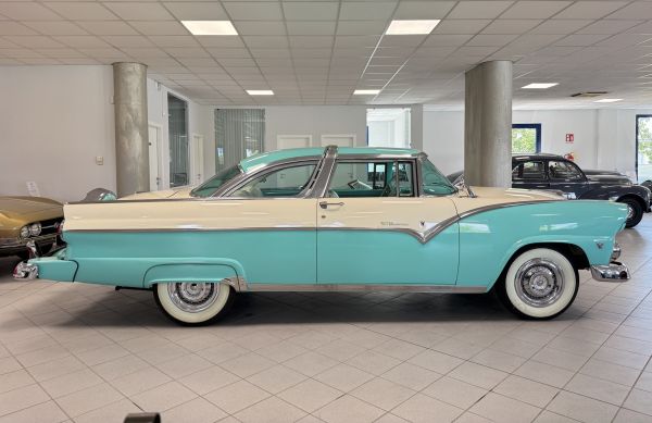 Ford Fairlane 1955 116081