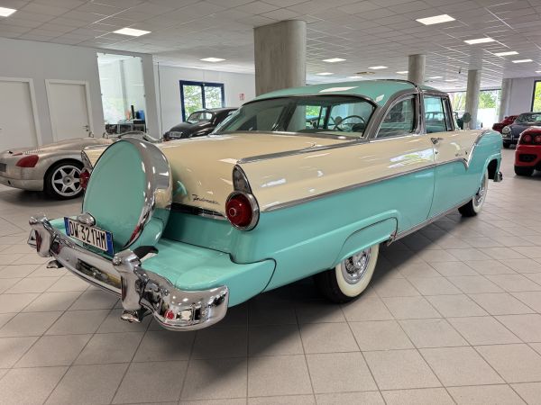 Ford Fairlane 1955 116082