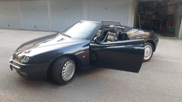 Alfa Romeo Spider 2000 Twin Spark 1998 132066