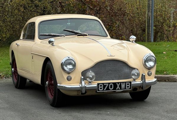 Aston Martin DB 2/4 Mk III 1957