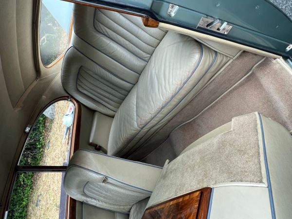 Bentley R-Type Continental 1955 132131