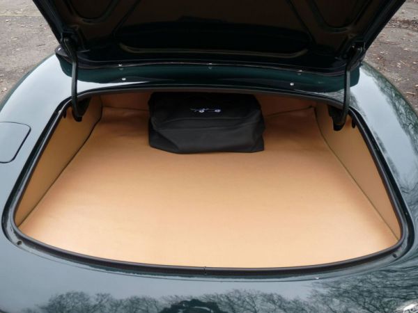 Jaguar E-Type V12 1972 31093