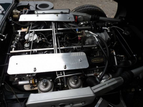 Jaguar E-Type V12 1972 31095