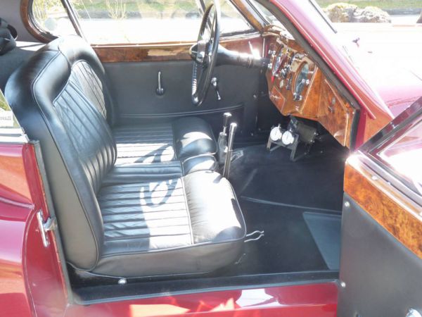 Jaguar XK 120 FHC 1952 31100