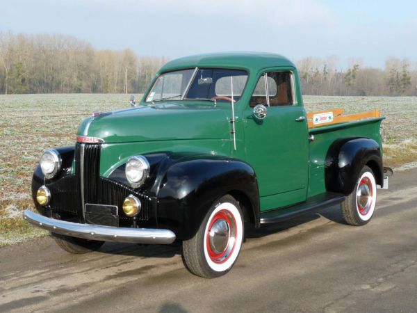 Studebaker M5 Stepside 1947
