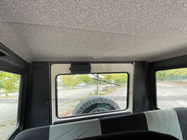 Mercedes-Benz 200 GE (SWB) 1989 132231