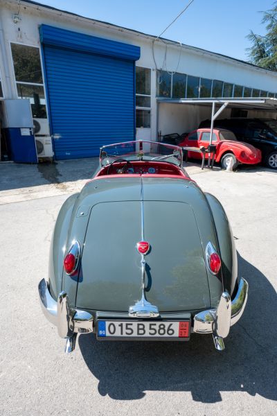 Jaguar XK140 SE Roadster open two-seater 1955 132711