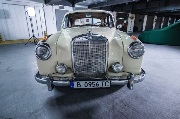 Mercedes-Benz 220 S 1958 132737