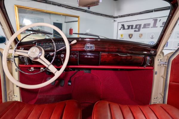 Mercedes-Benz 220 S 1958 132740