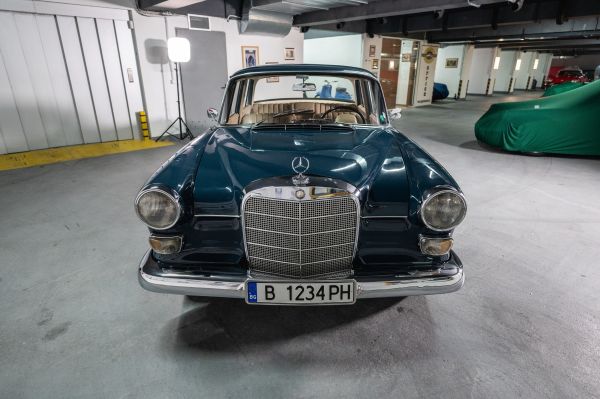 Mercedes-Benz W110 230S 1967 132746