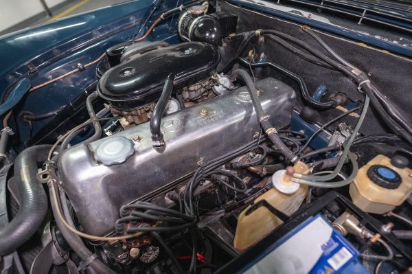 Mercedes-Benz W110 230S 1967 132753