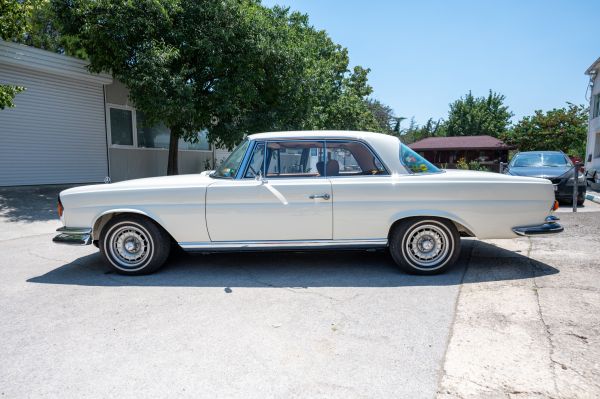 Mercedes-Benz 280 SE 1971 132756