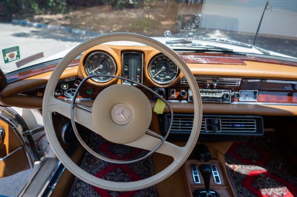 Mercedes-Benz 280 SE 1971 132762